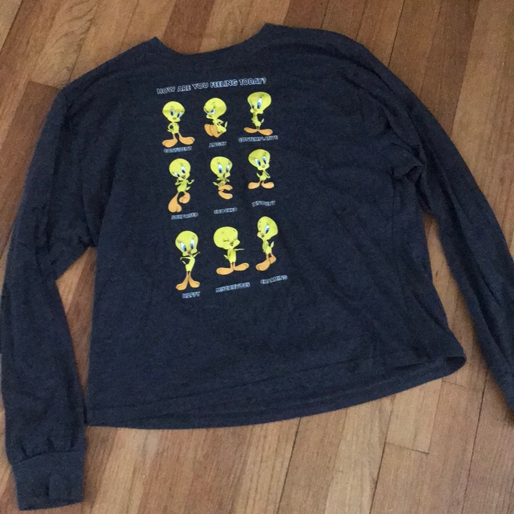 Long sleeve gray tweety shirt